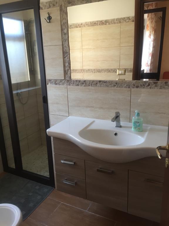 Elvyhouse Beach Катания Екстериор снимка